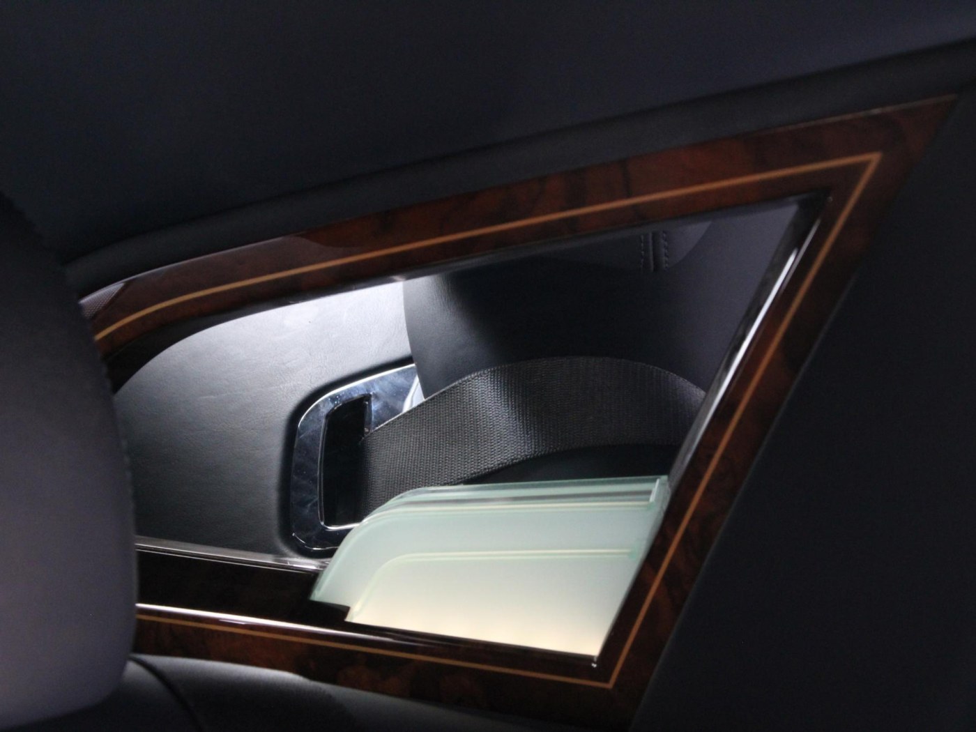Rolls-Royce Phantom VII 6.75 EWB — foto 78 van 102