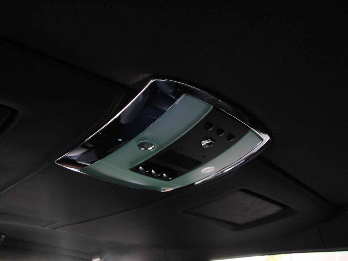 Rolls-Royce Phantom VII 6.75 EWB — foto 50 van 102