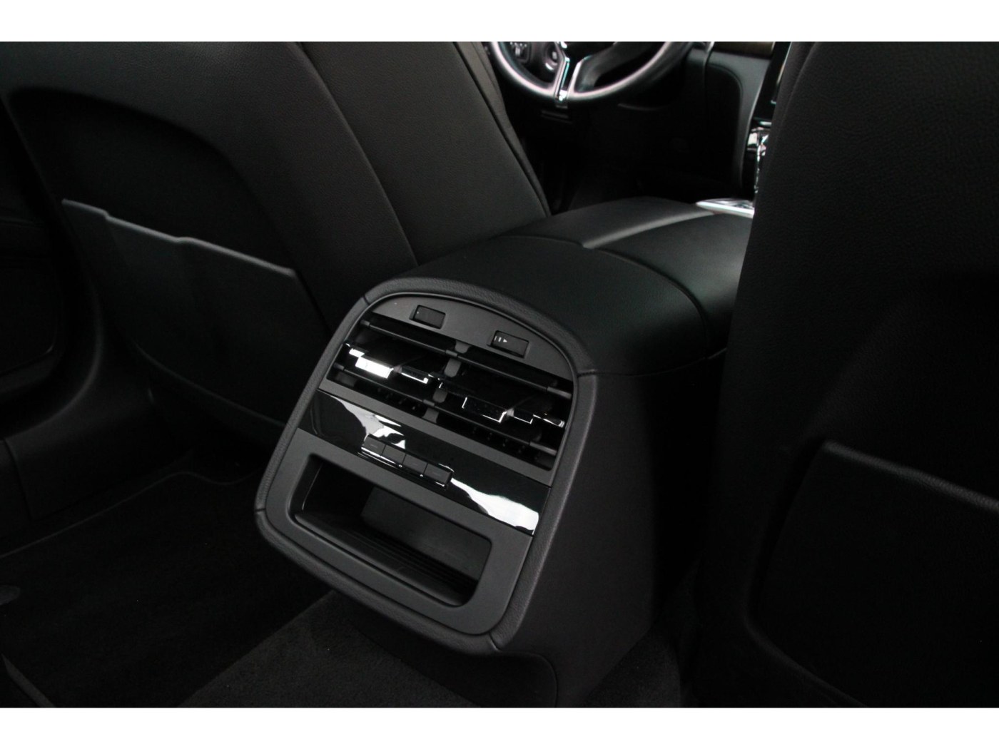 Maserati Quattroporte 3.8 V8 GTS | 530pk Ferrari-motor | Carplay | — foto 22 van 48