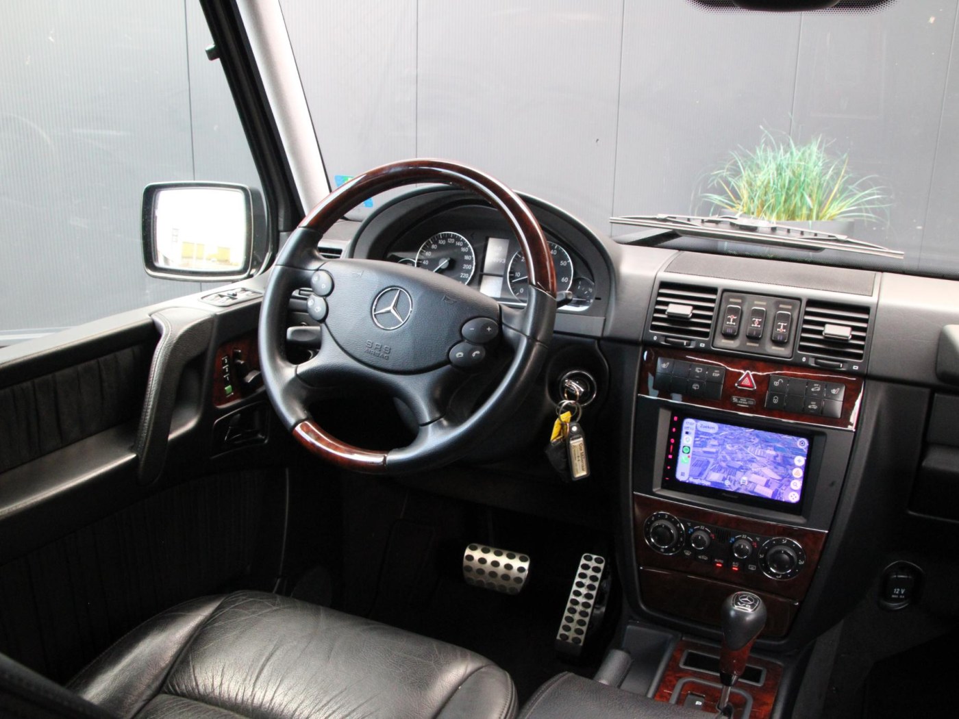 Mercedes-Benz G 500 — foto 42 van 43