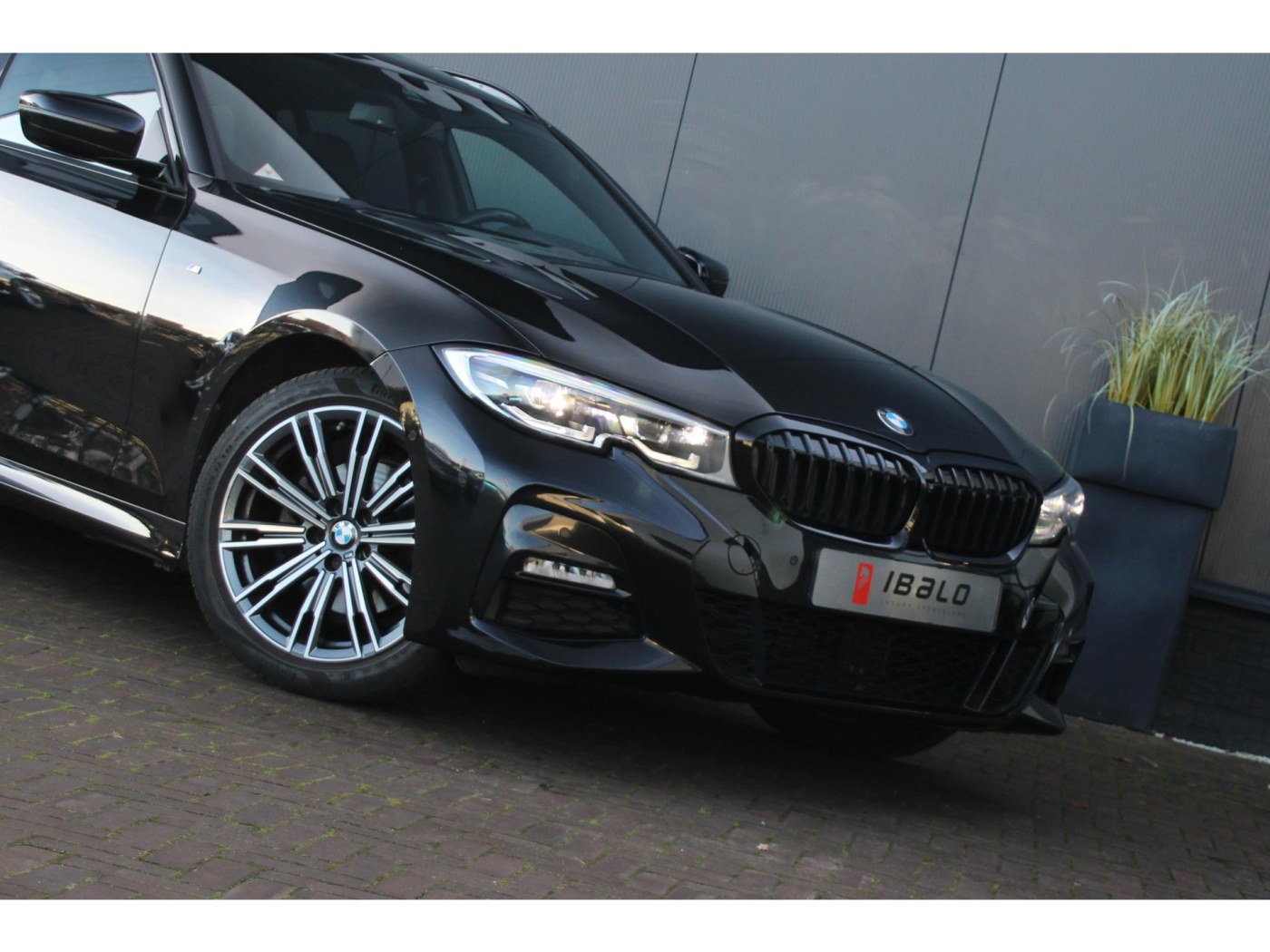 BMW 3-serie Touring 320i M-Sport | Panoramadak | HIFI | BTW-auto | — foto 8 van 39