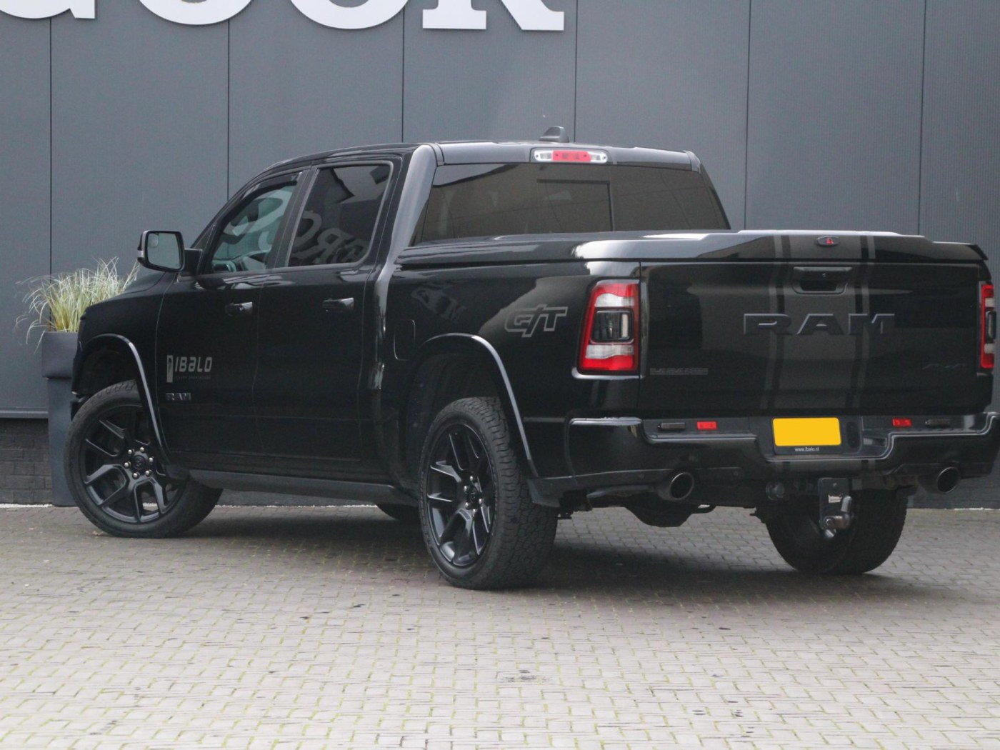 Dodge Ram 1500 5.7 V8 4x4 Crew Cab Laramie G/T — foto 11 van 56