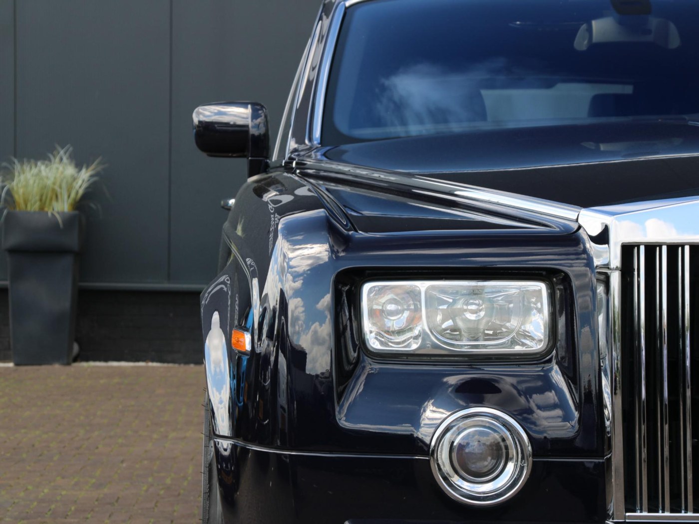 Rolls-Royce Phantom VII 6.75 EWB — foto 54 van 102