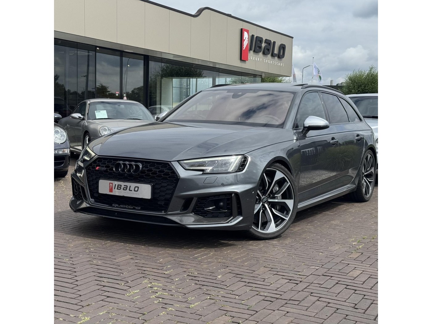Audi RS4 Avant 2.9 TFSI quattro — foto 52 van 67