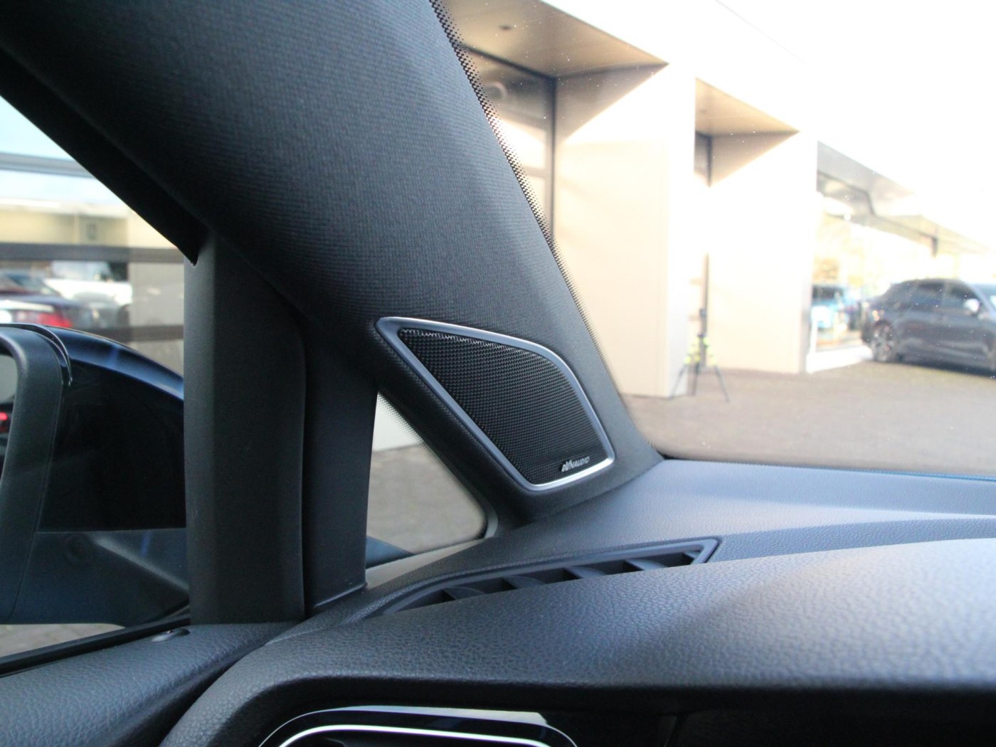 Volkswagen Golf 2.0 TSI R 4Motion | R512 Licht Blau | Dynaudio | — foto 35 van 35