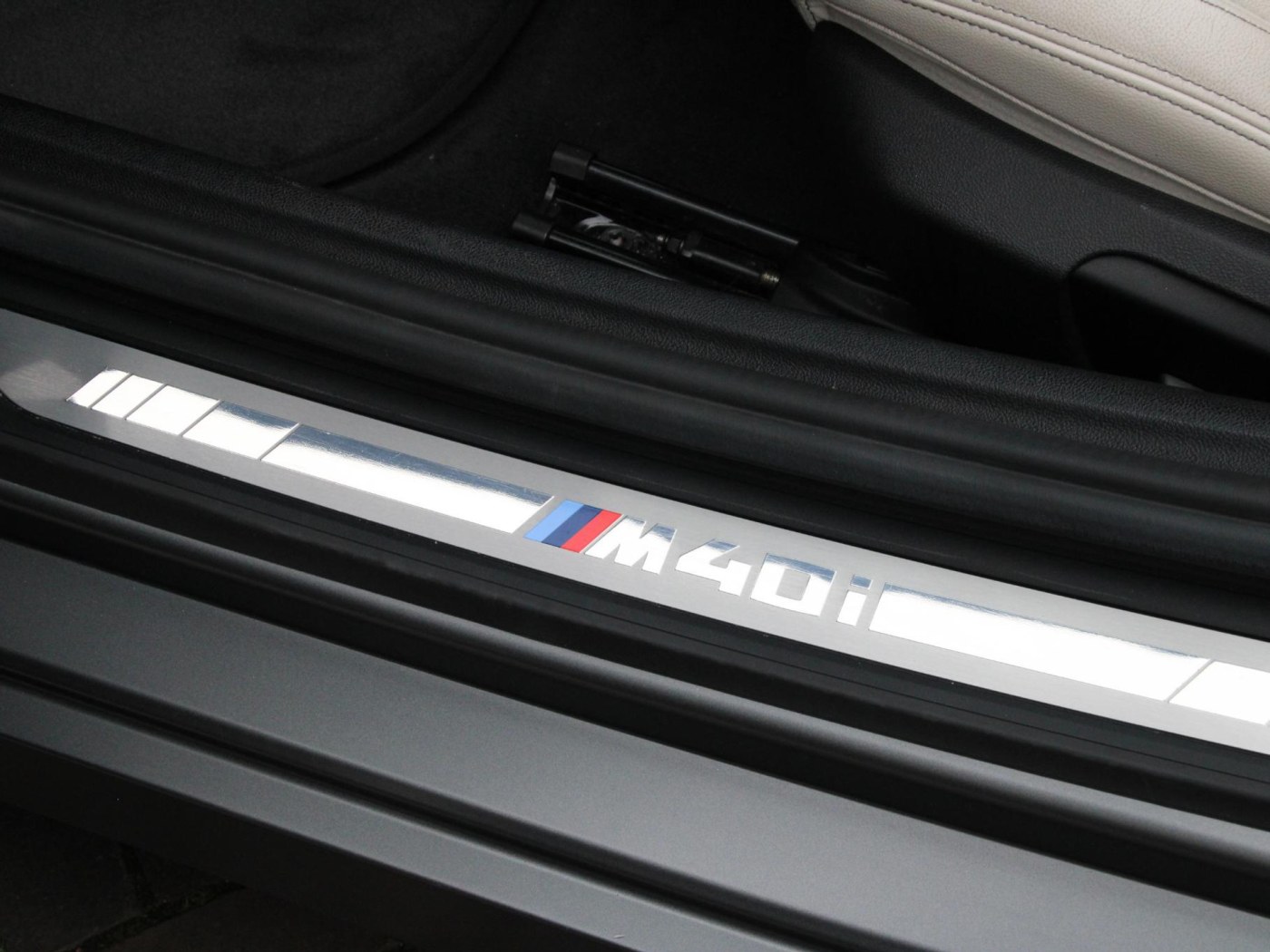 BMW Z4 Roadster M40i | Frozen Grey | Alle opties | — foto 36 van 48