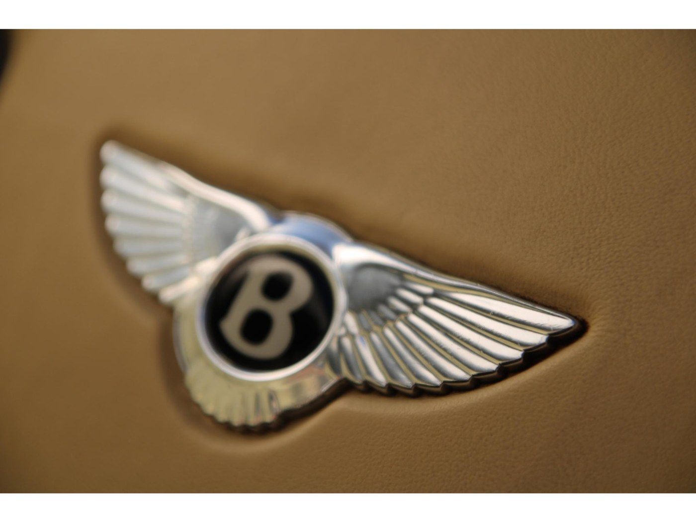 Bentley Continental GTC W12 560pk | Youngtimer | BTW | Nieuwe kap | Carplay — foto 14 van 57