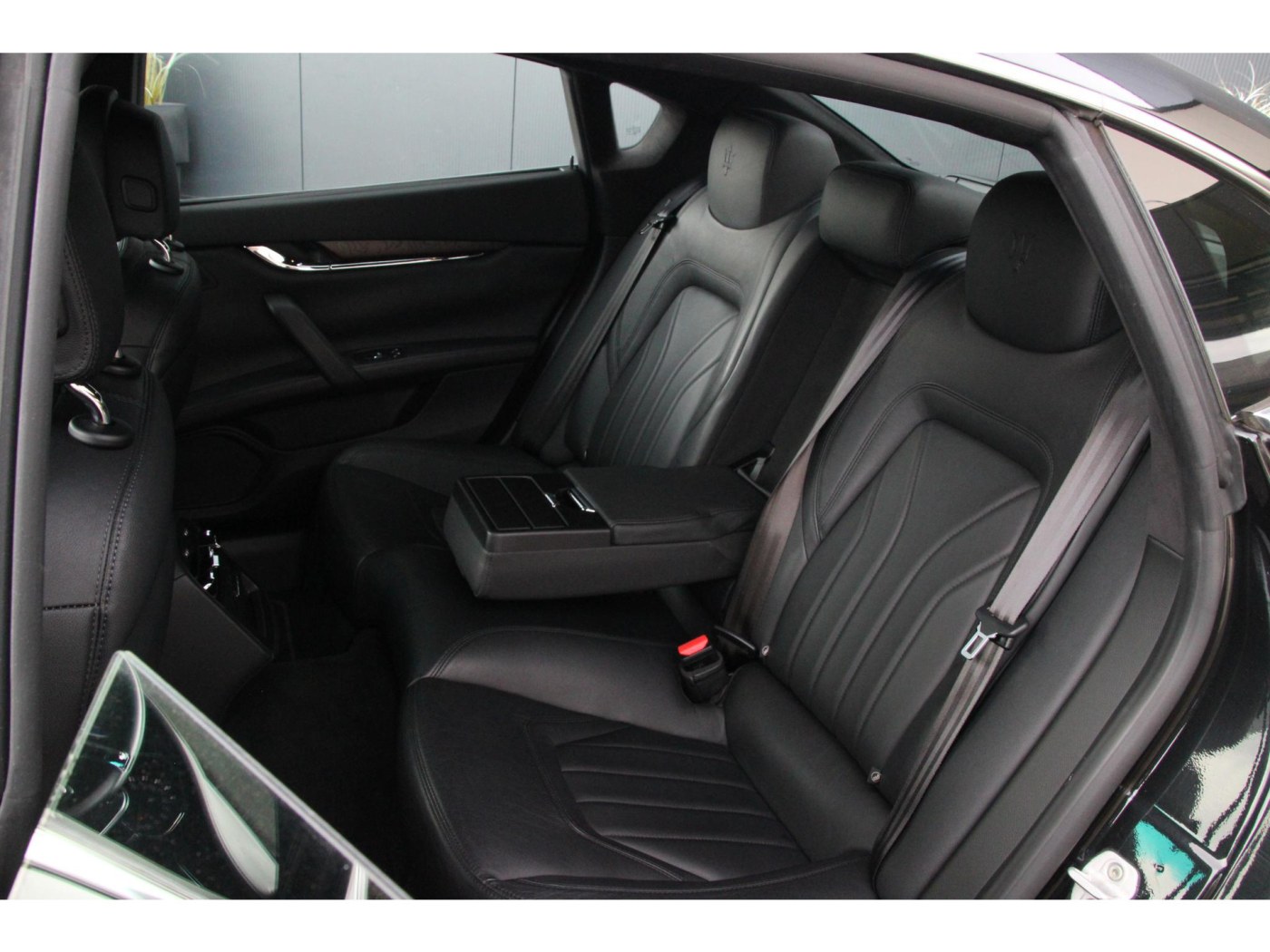 Maserati Quattroporte 3.8 V8 GTS — foto 38 van 48