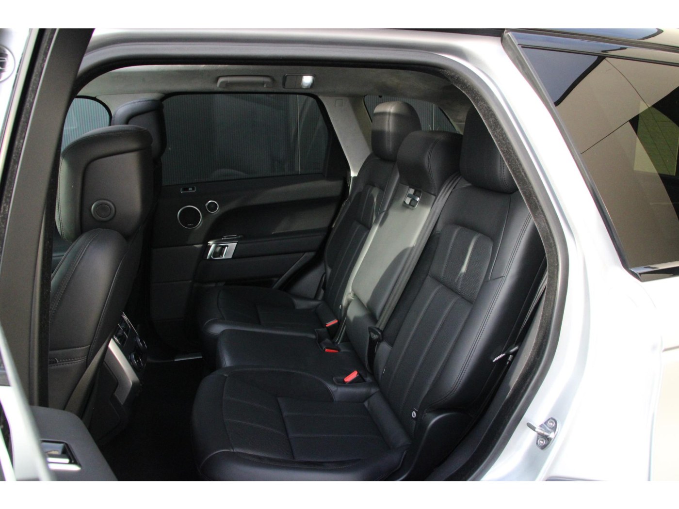 Land Rover Range Rover Sport 3.0 P400 HST — foto 42 van 72
