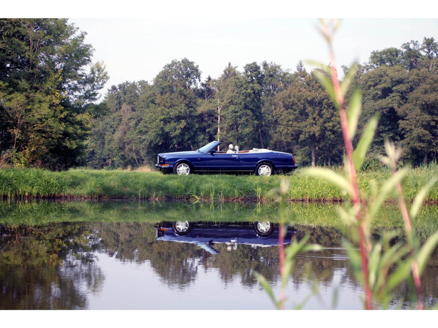 Bentley Azure 6.75 V8 Convertible | 390pk | 750Nm | Youngtimer | Historie | — foto 7 van 44