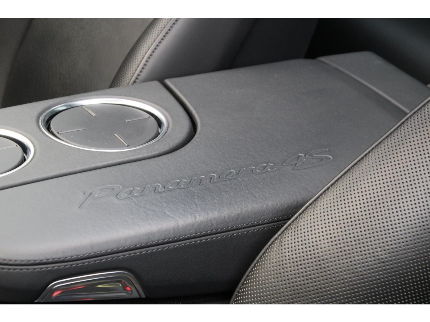Porsche Panamera ST 4S E-Hybrid | PDCC | Achteras sturing | 560pk | — foto 28 van 59