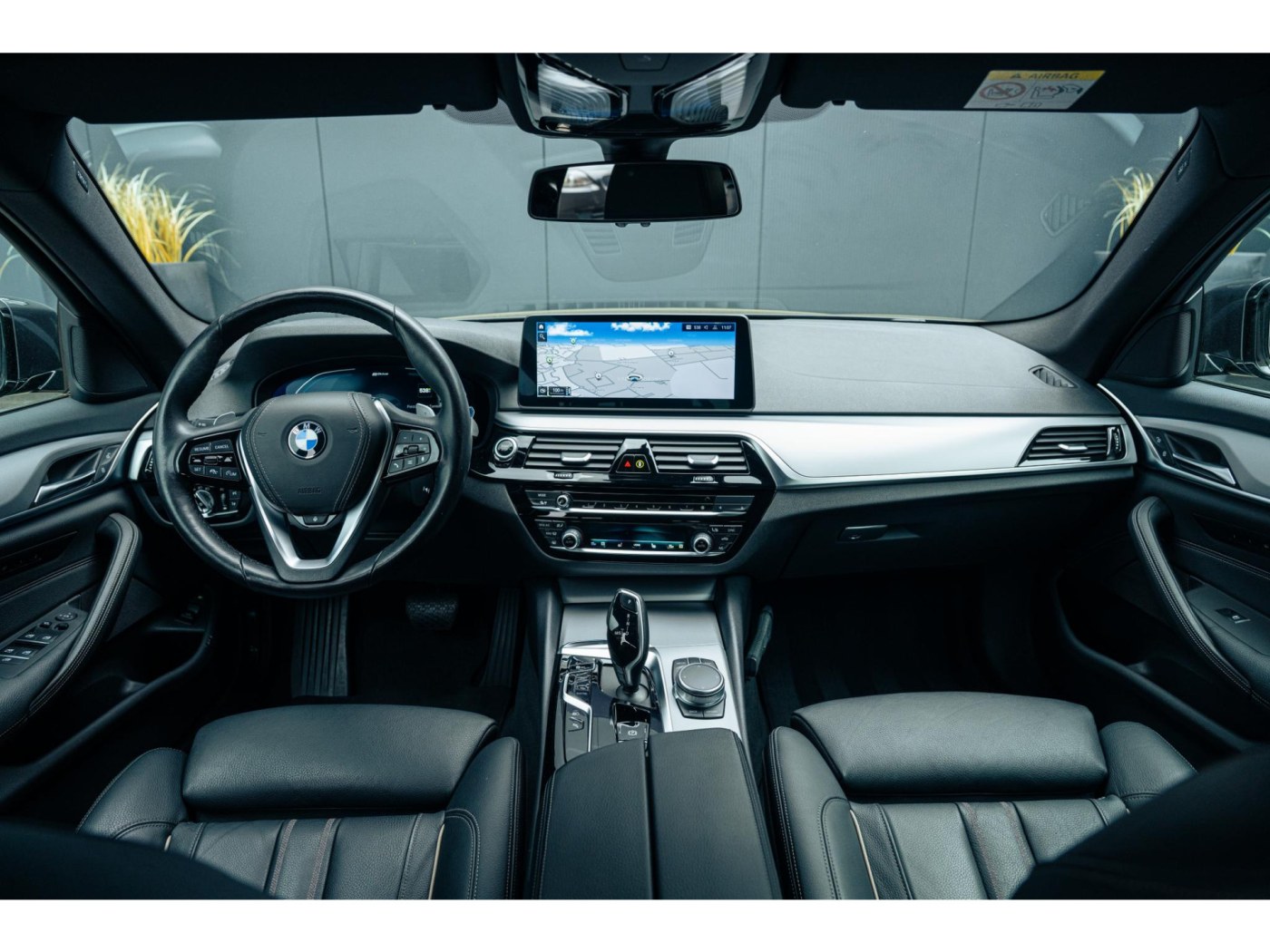 BMW 5-serie Touring 530e High Executive — foto 3 van 54