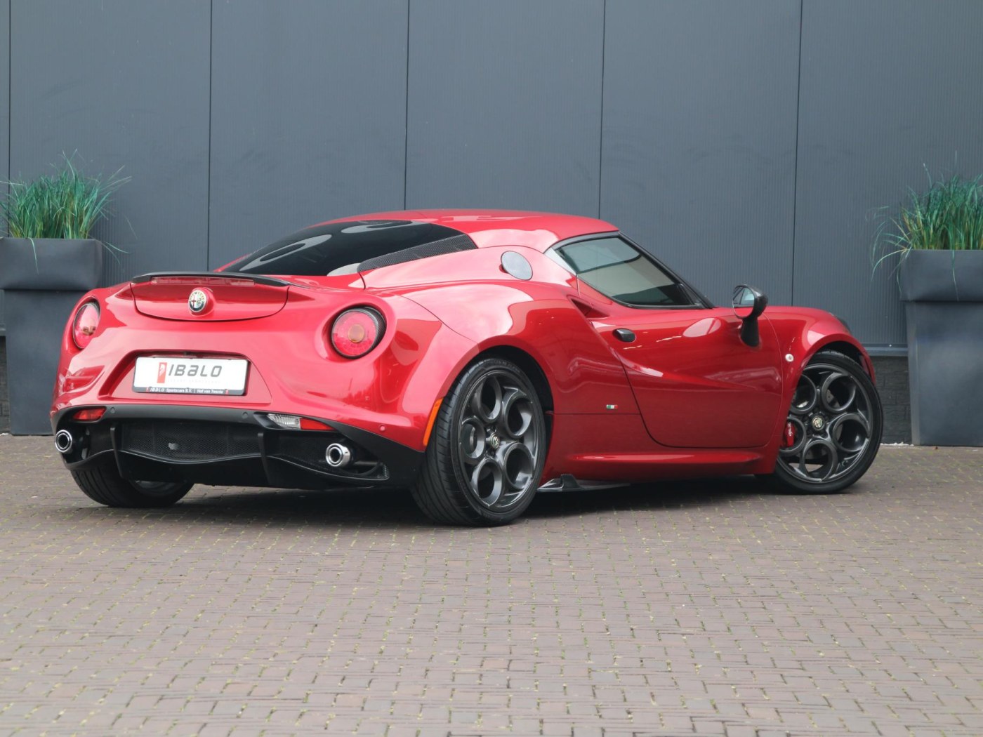 Alfa Romeo 4C TCT Launch Edition — foto 5 van 50