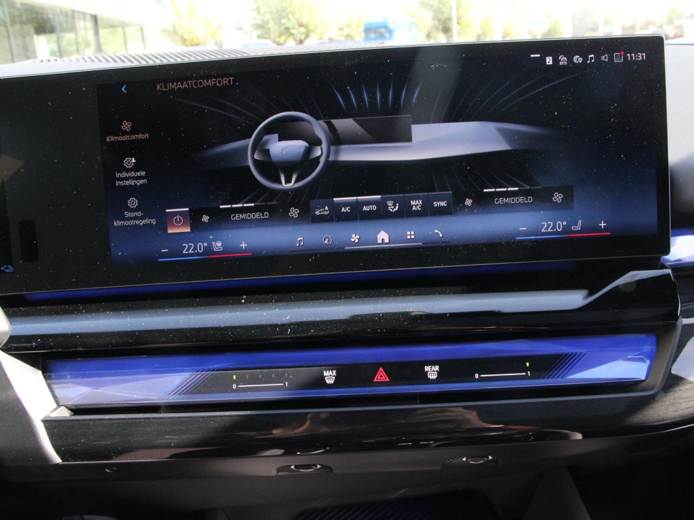 BMW 5-serie Touring 550e xDrive — foto 36 van 53