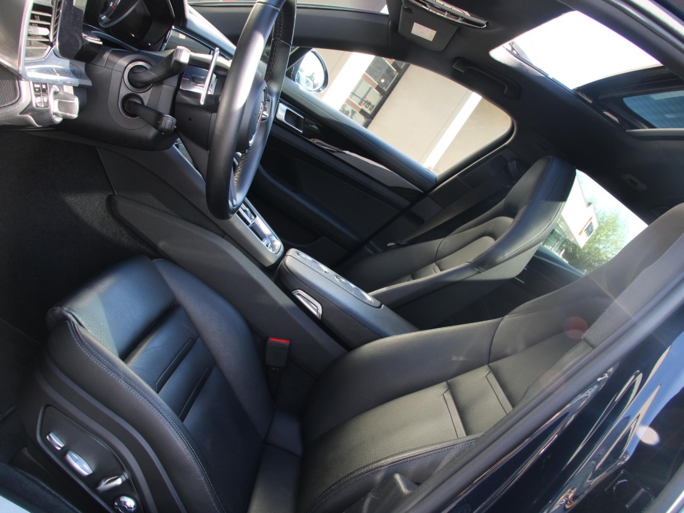 Porsche Panamera ST 4 E-Hybrid — foto 38 van 47