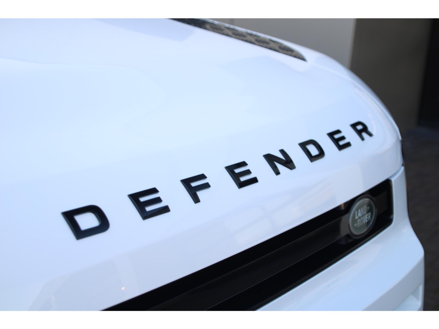 Land Rover Defender 110 D250 MHEV SE | Grijs kenteken | Geen BPM | — foto 20 van 53