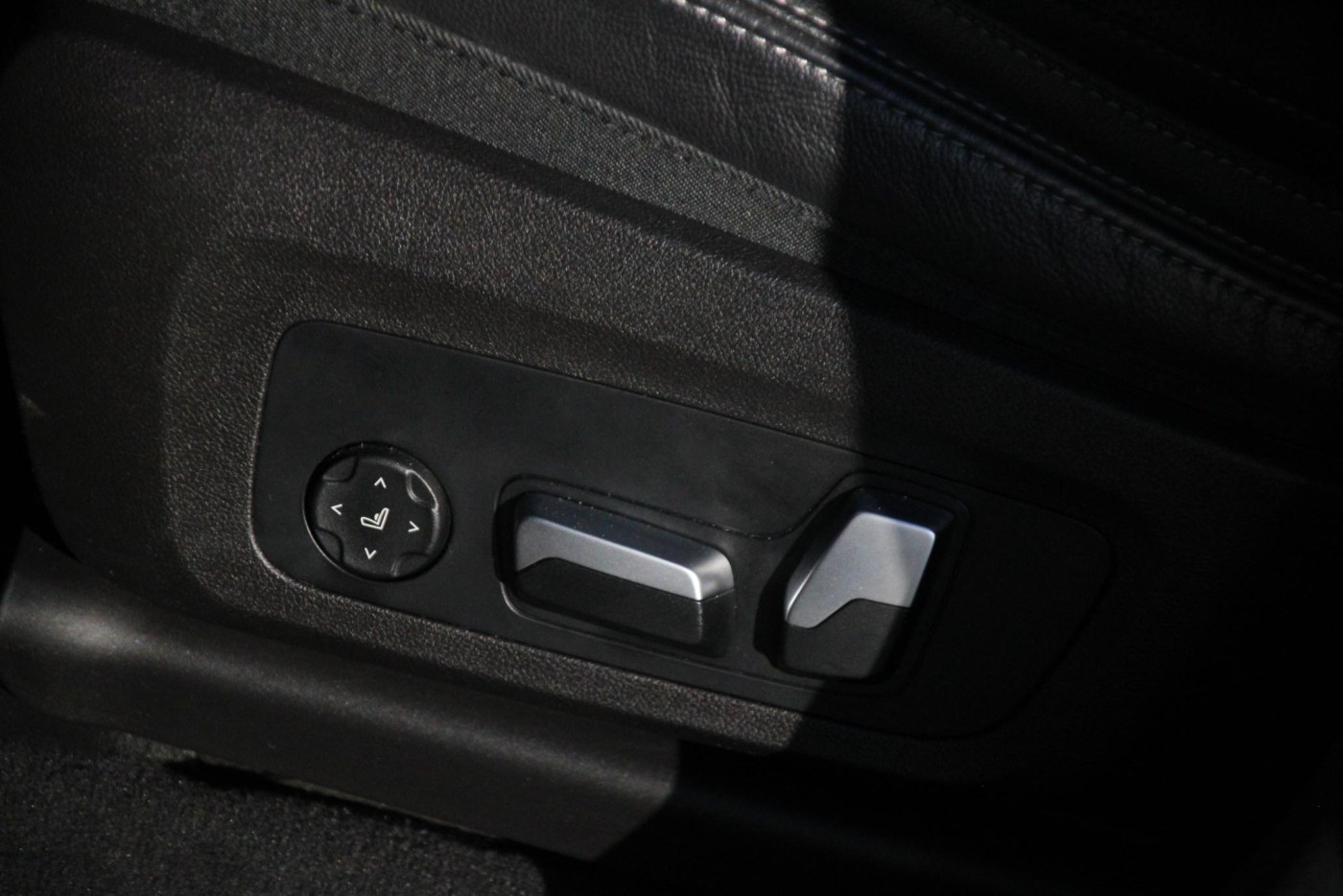 BMW X4 M40i High Executive — foto 10 van 48
