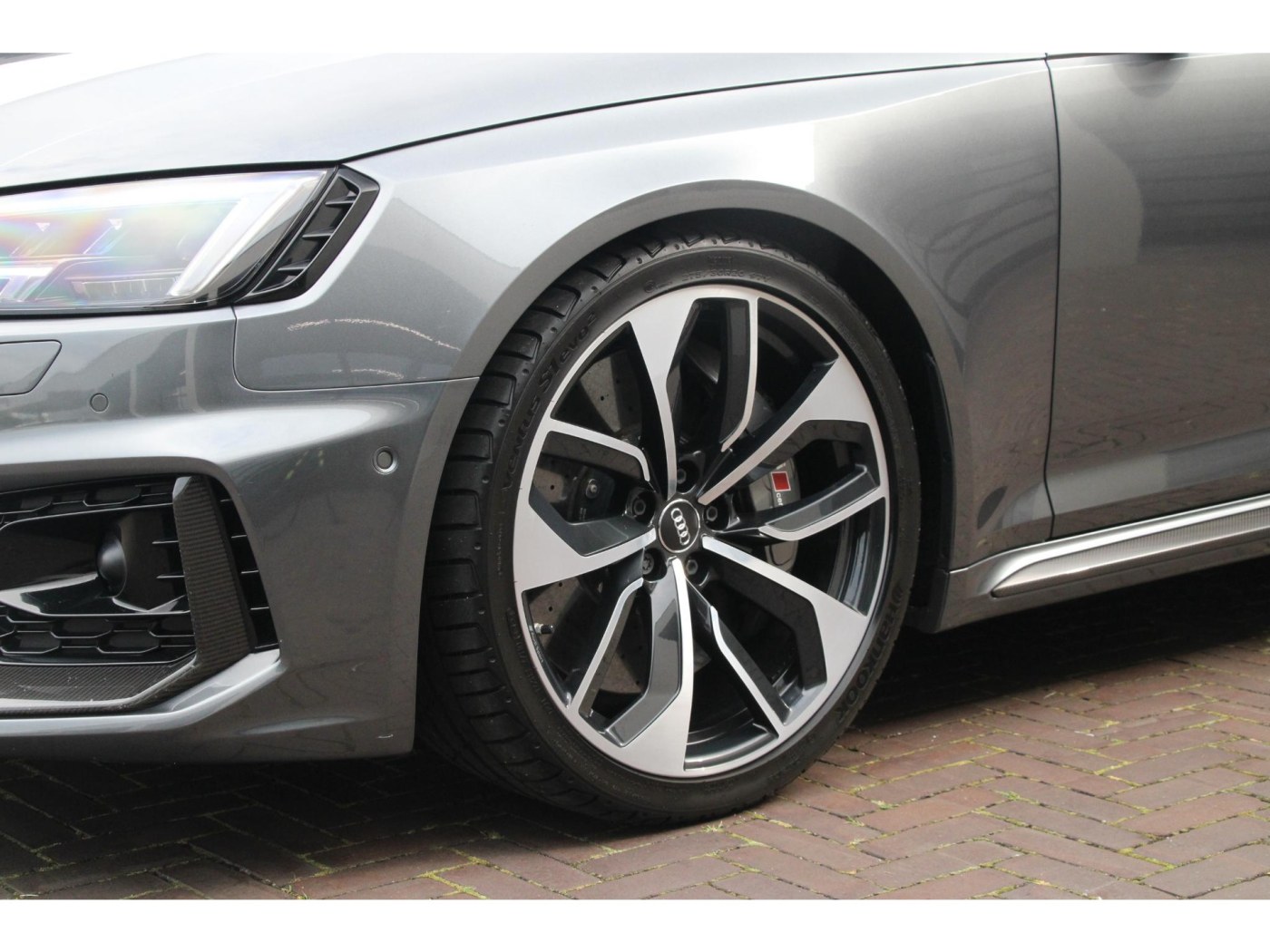 Audi RS4 Avant 2.9 TFSI quattro — foto 19 van 67
