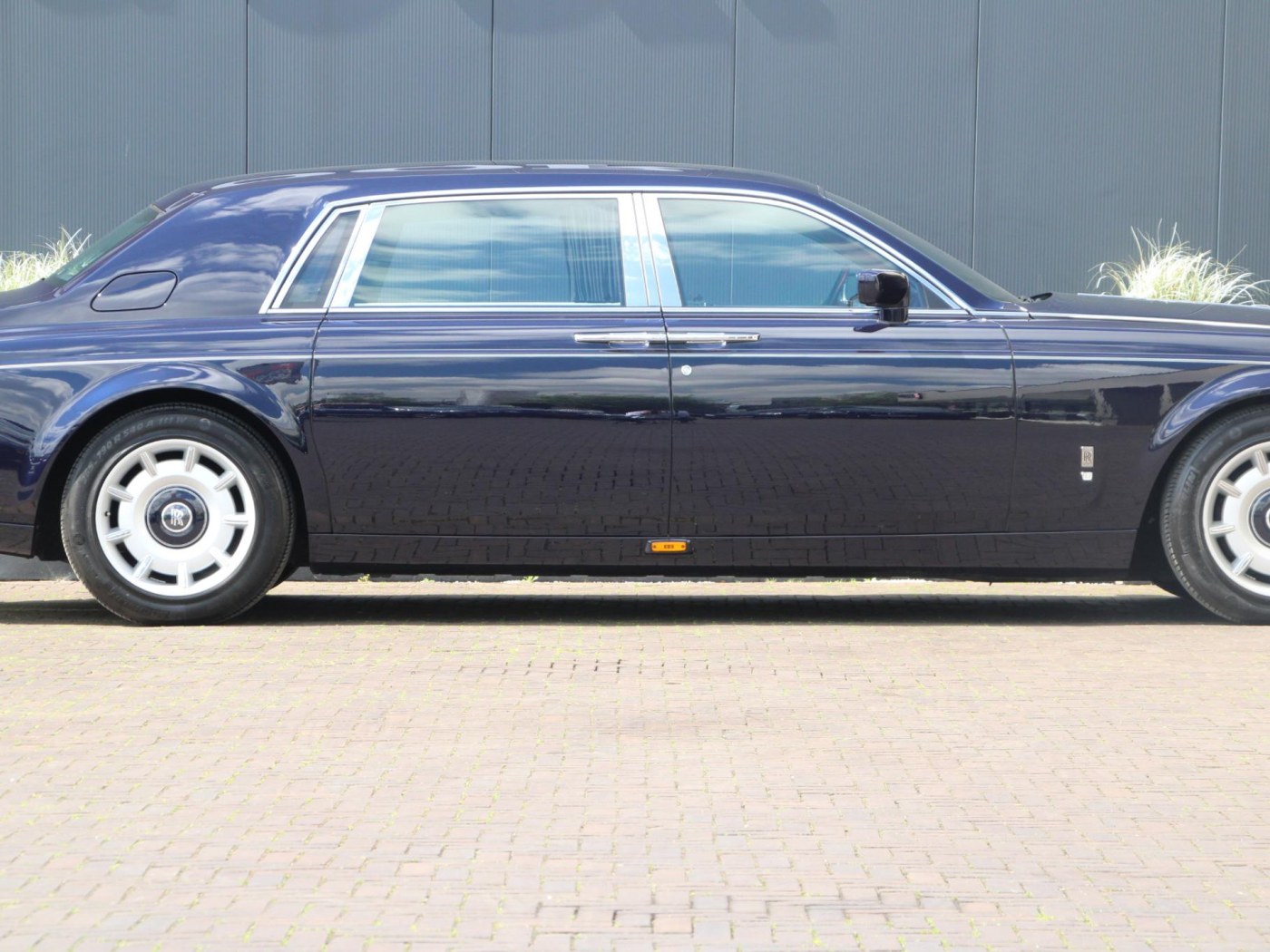 Rolls-Royce Phantom VII 6.75 EWB — foto 63 van 102
