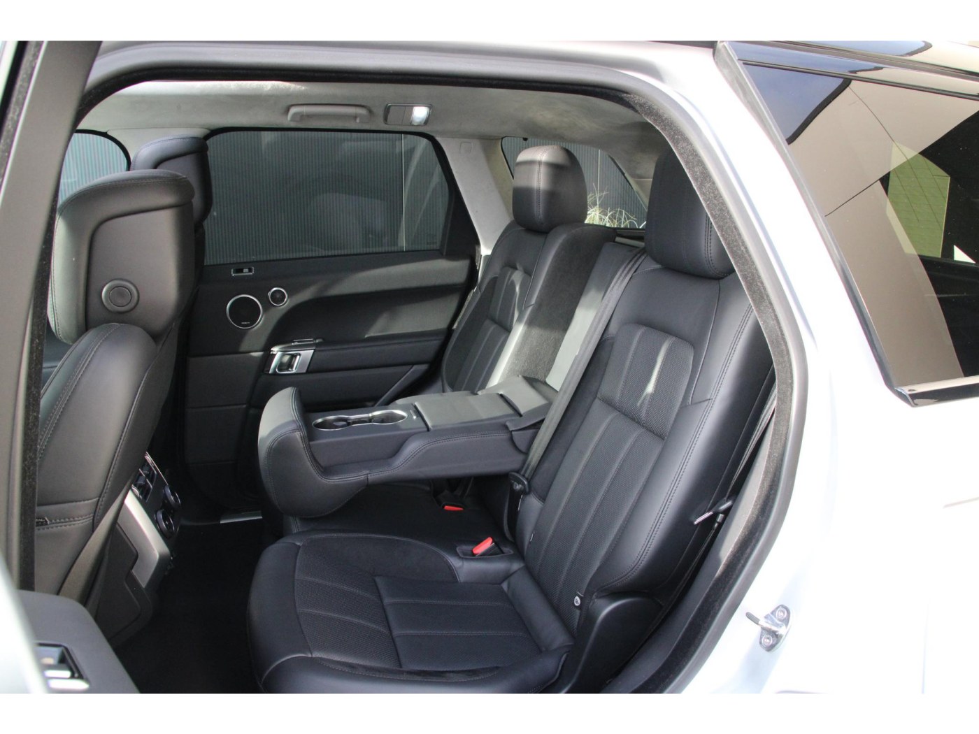 Land Rover Range Rover Sport 3.0 P400 HST — foto 41 van 72