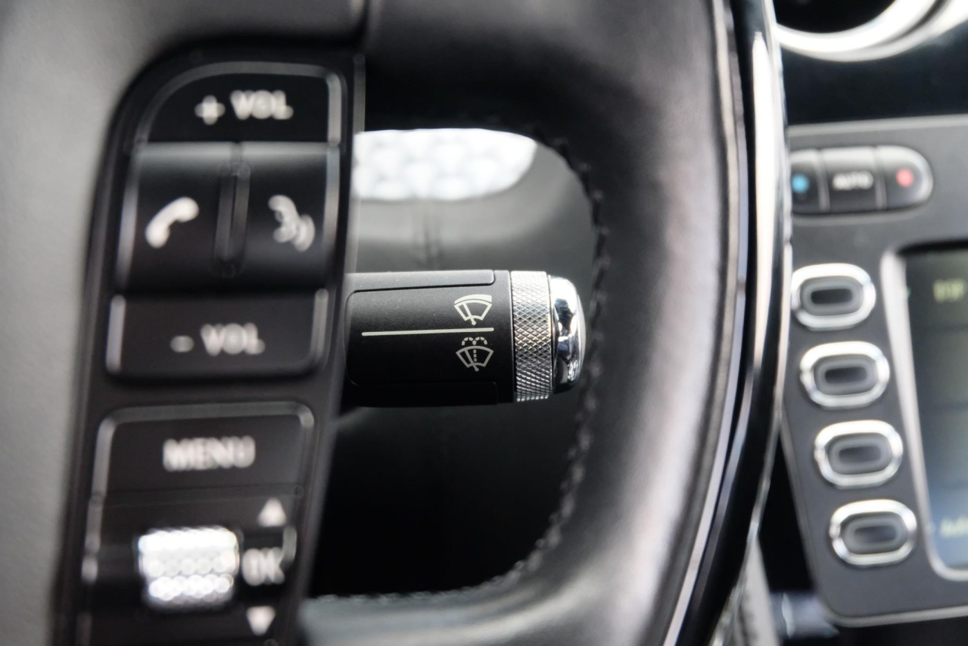 Bentley Continental Flying Spur W12 560pk — foto 31 van 44