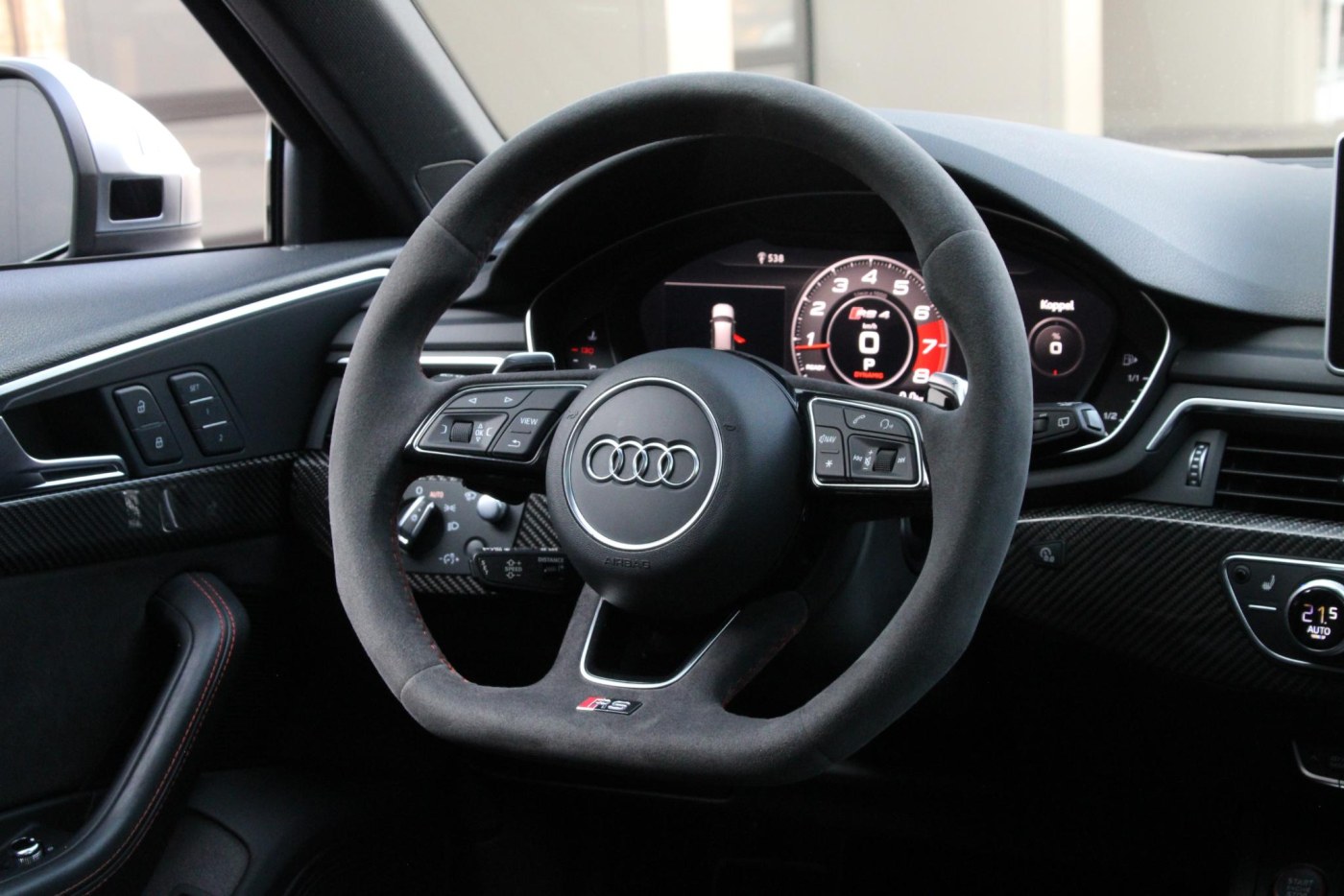Audi RS4 Avant 2.9 TFSI quattro — foto 56 van 67