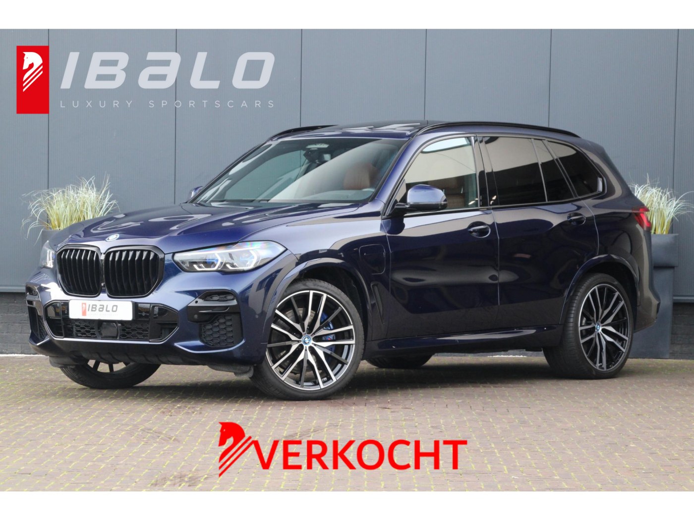 BMW X5 xDrive45e M-Sport Individual | Trekhaak | HK Audio | — foto 1 van 51