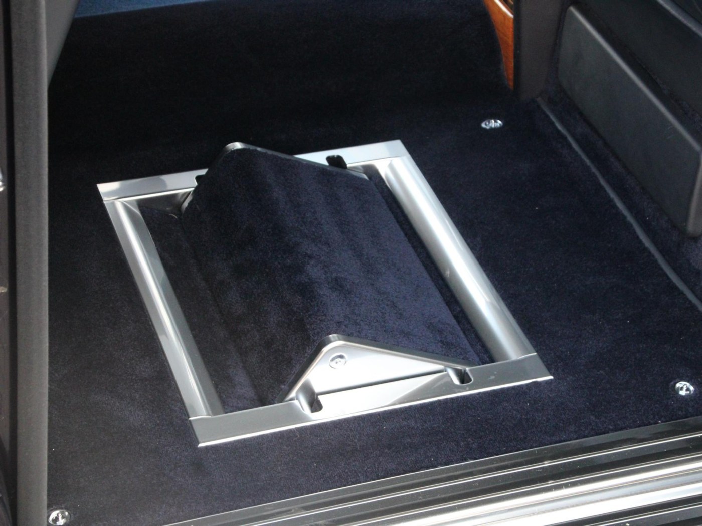 Rolls-Royce Phantom VII 6.75 EWB — foto 43 van 102
