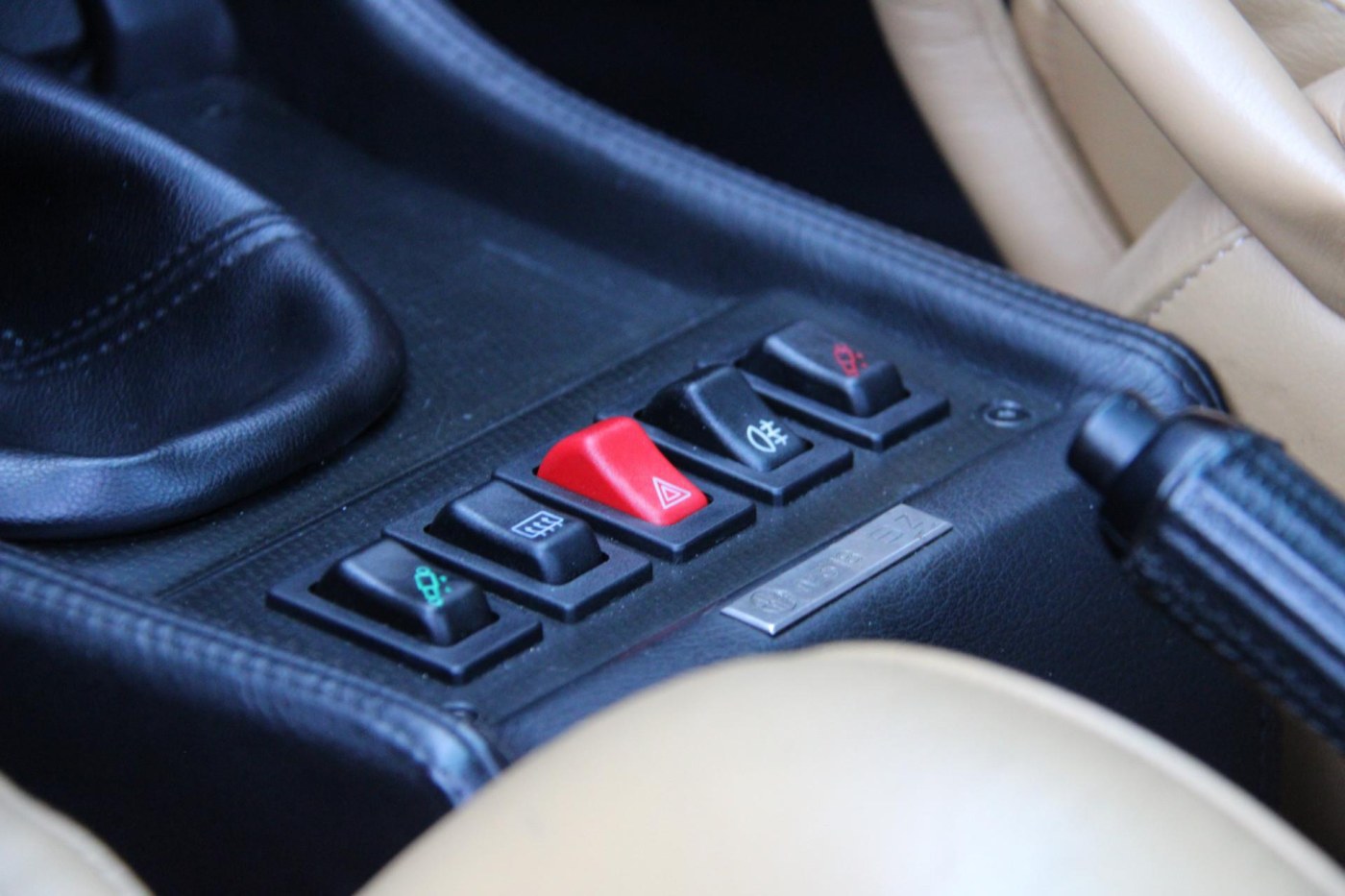 Alfa Romeo SZ Coupé — foto 30 van 43