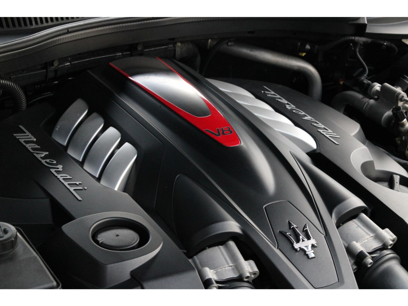 Maserati Quattroporte 3.8 V8 GTS — foto 33 van 48
