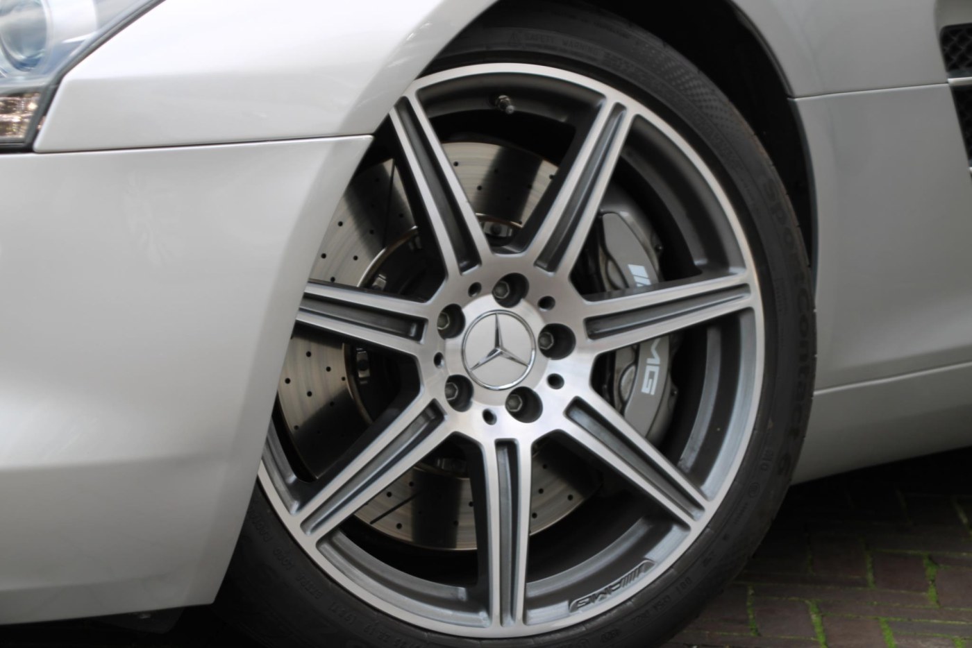 Mercedes-Benz SLS AMG Coupé — foto 14 van 47