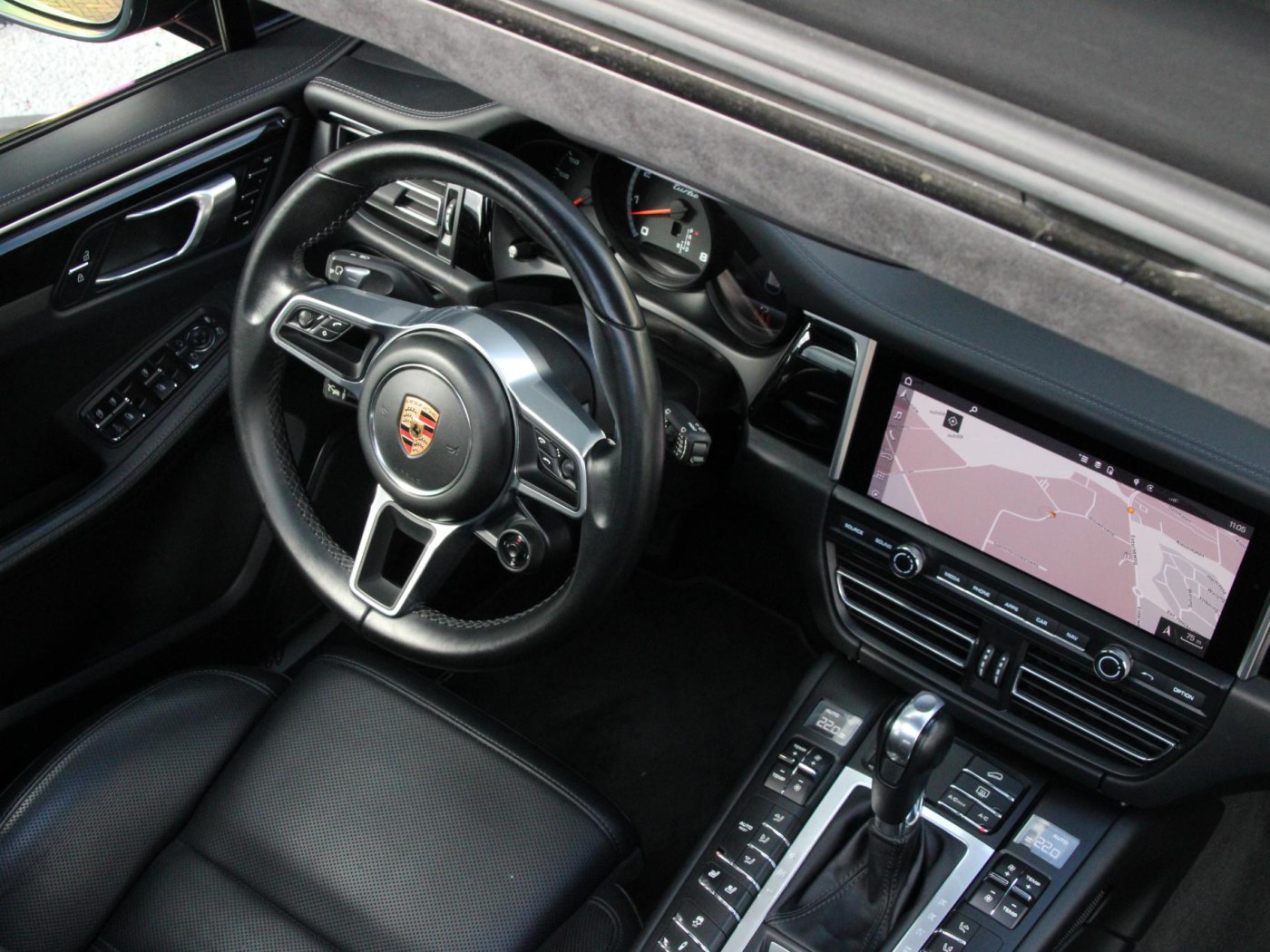 Porsche Macan 2.9 Turbo — foto 27 van 73