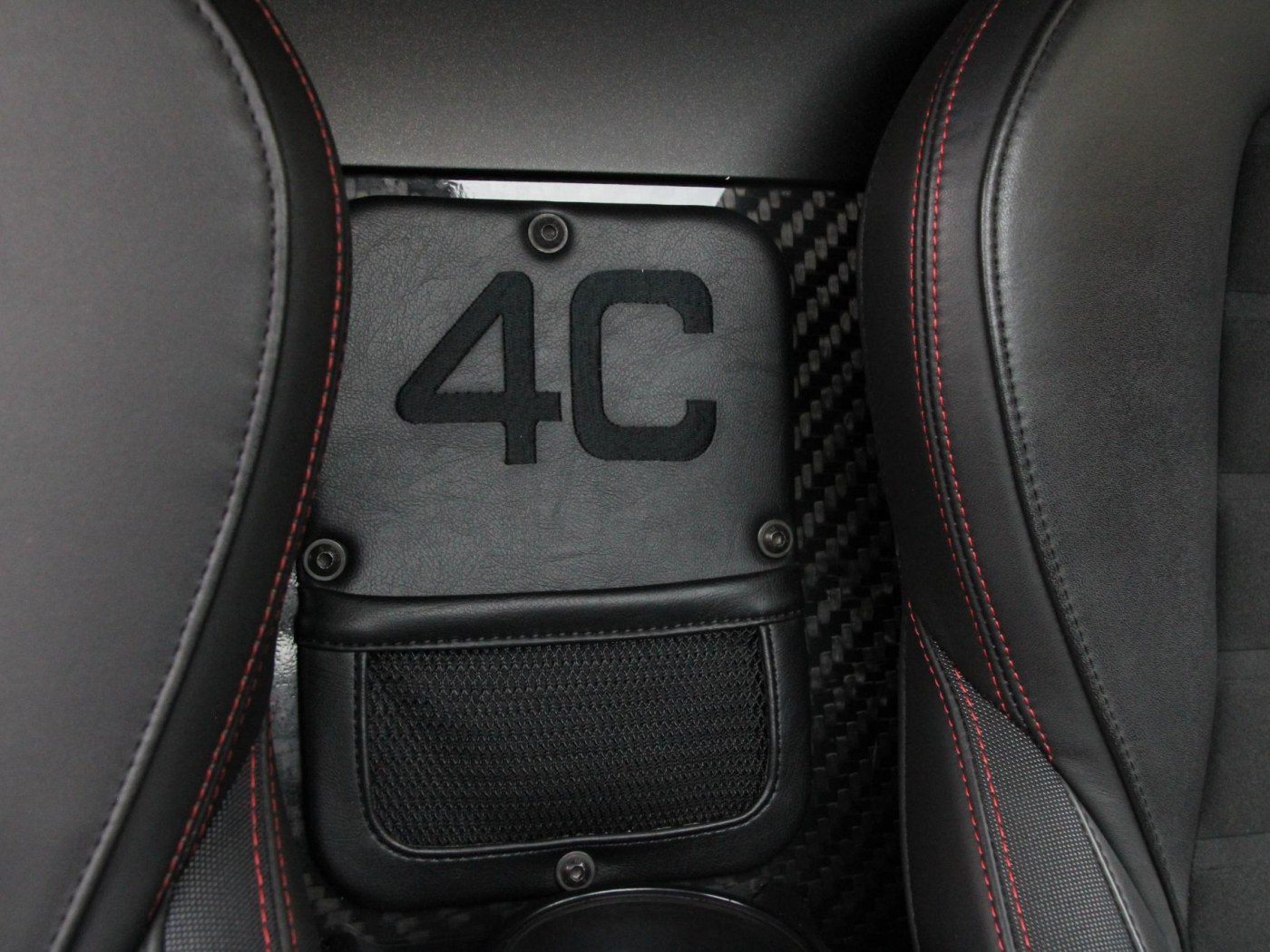 Alfa Romeo 4C TCT Launch Edition — foto 47 van 50