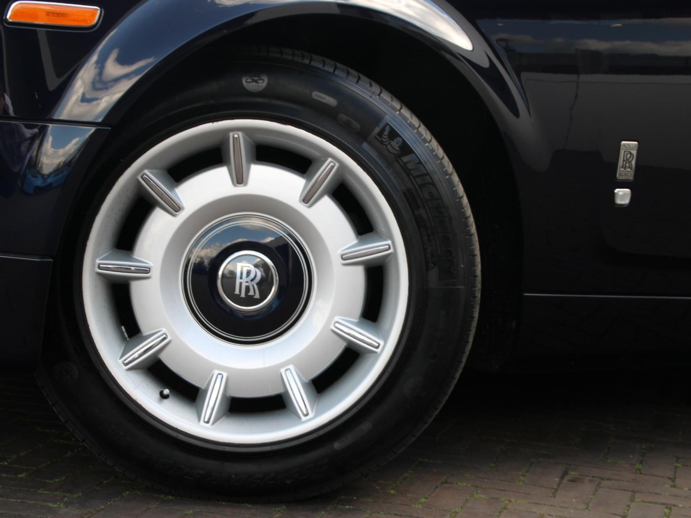 Rolls-Royce Phantom VII 6.75 EWB — foto 25 van 102