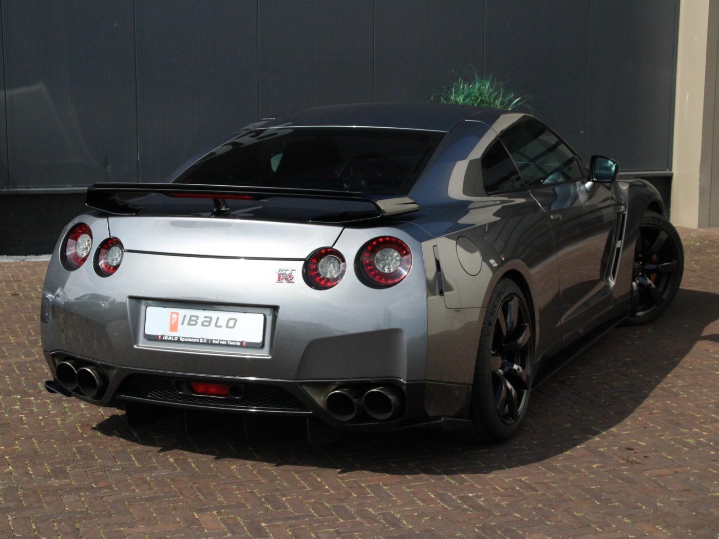 Nissan GT-R 3.8 V6 Premium — foto 10 van 55