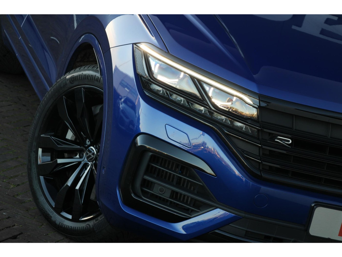 Volkswagen Touareg R 4Motion | 462pk | Massage | Nachtzicht | — foto 63 van 64