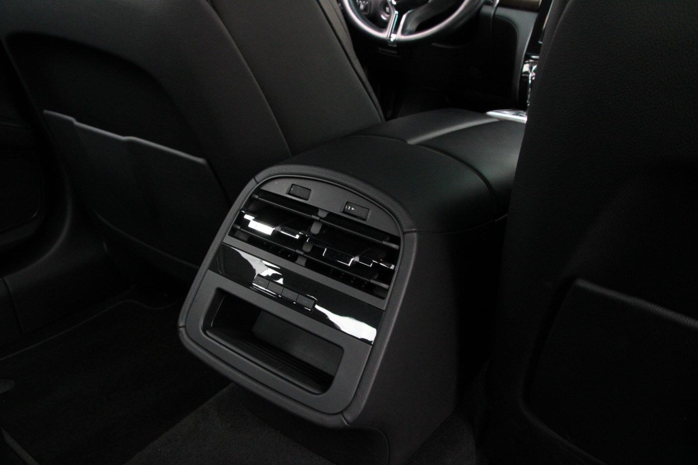Maserati Quattroporte 3.8 V8 GTS — foto 22 van 48