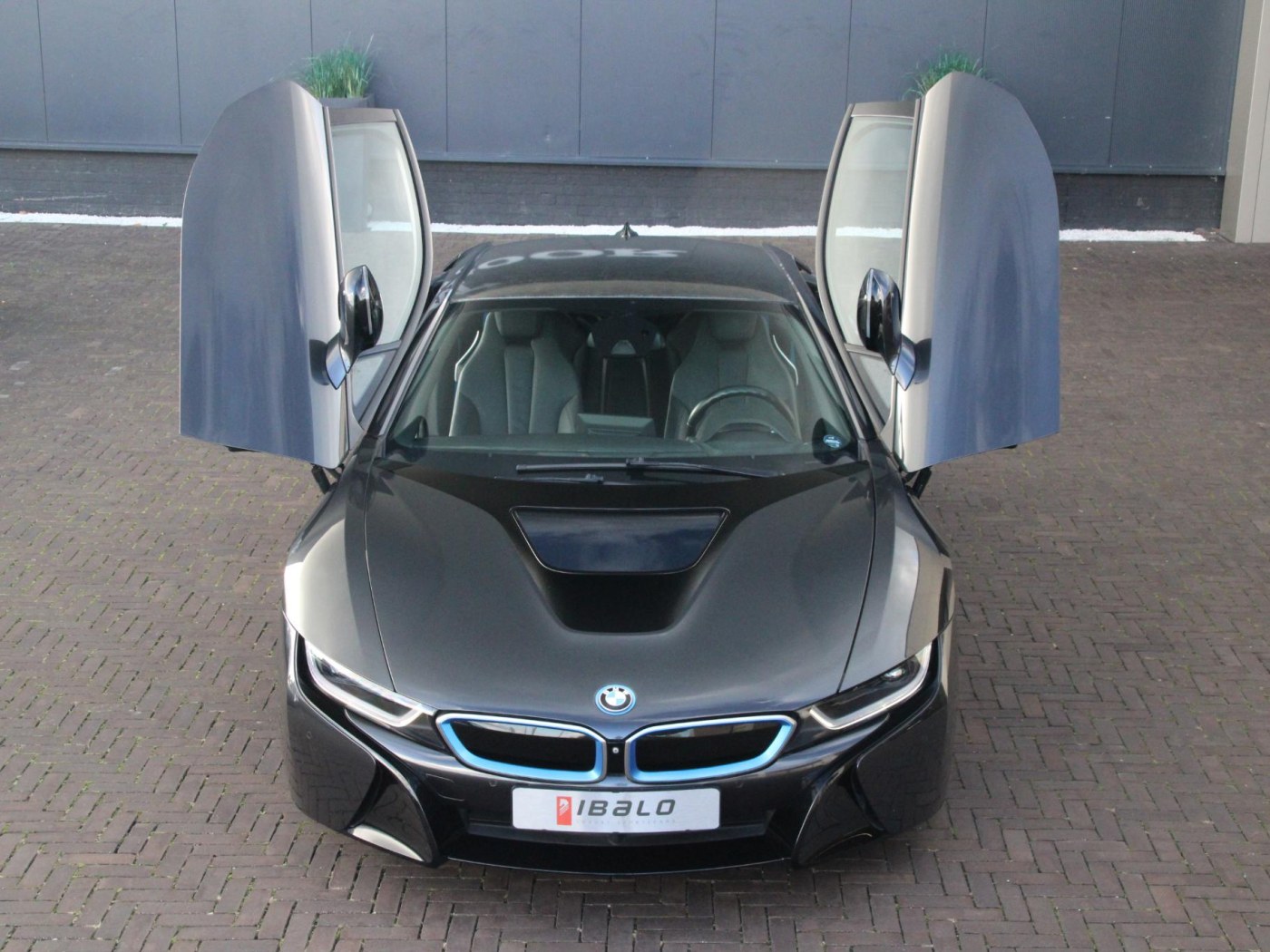 BMW i8 Pure Impulse — foto 6 van 56