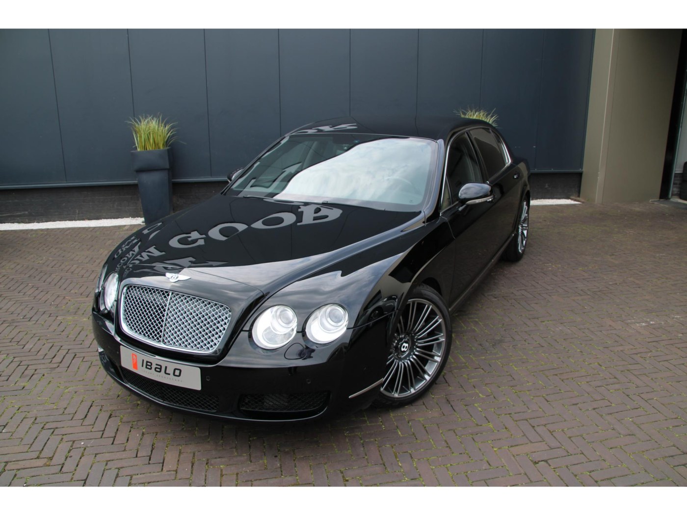 Bentley Continental Flying Spur W12 560pk — foto 23 van 44
