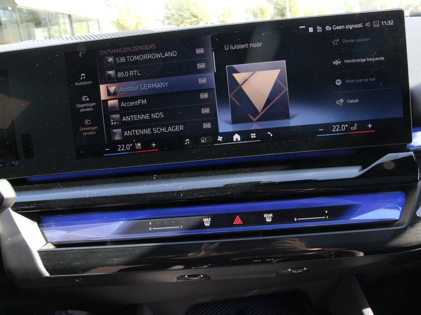 BMW 5-serie Touring 550e xDrive — foto 37 van 53