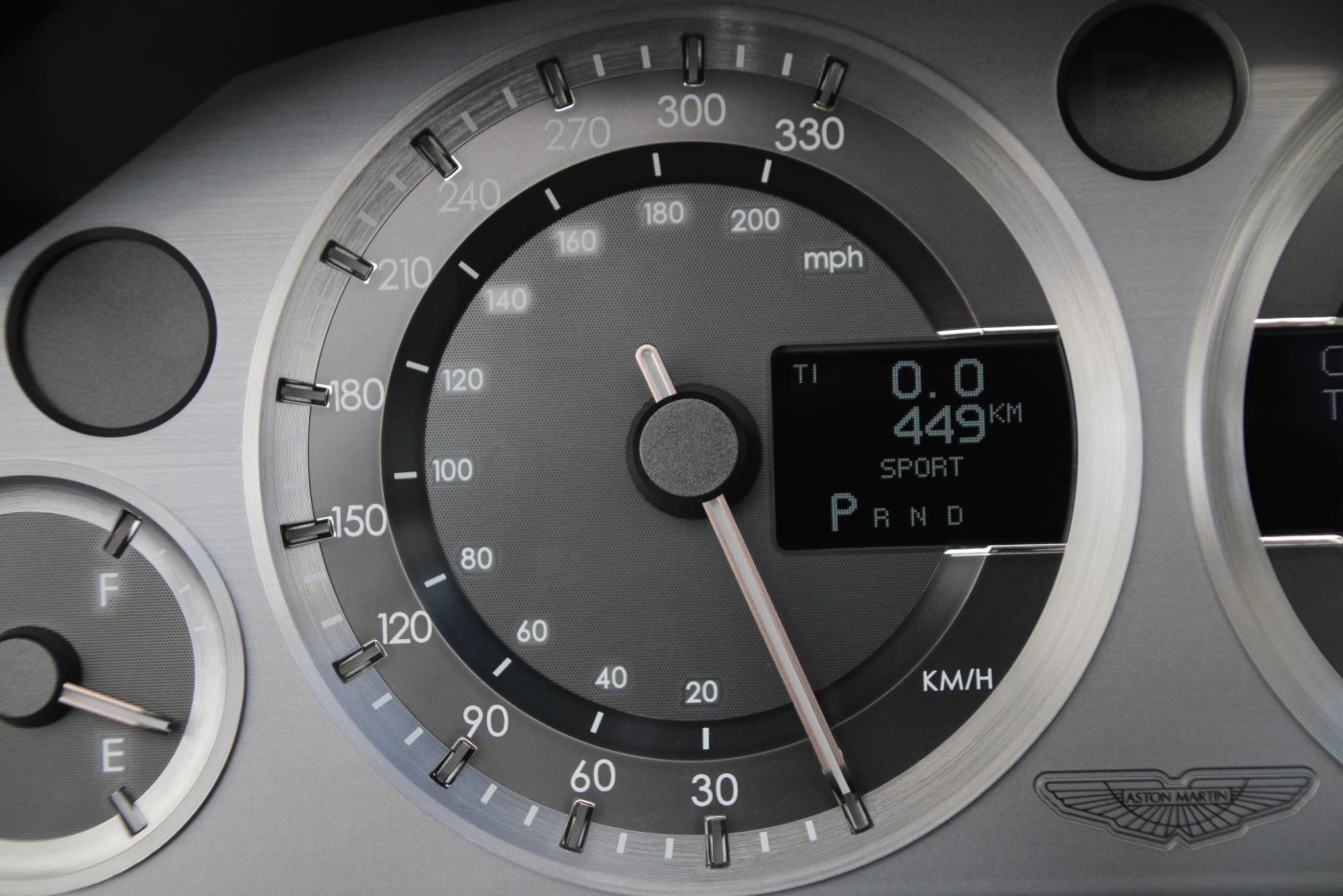 Aston Martin DB9 Volante 5.9 V12 Touchtronic — foto 11 van 33