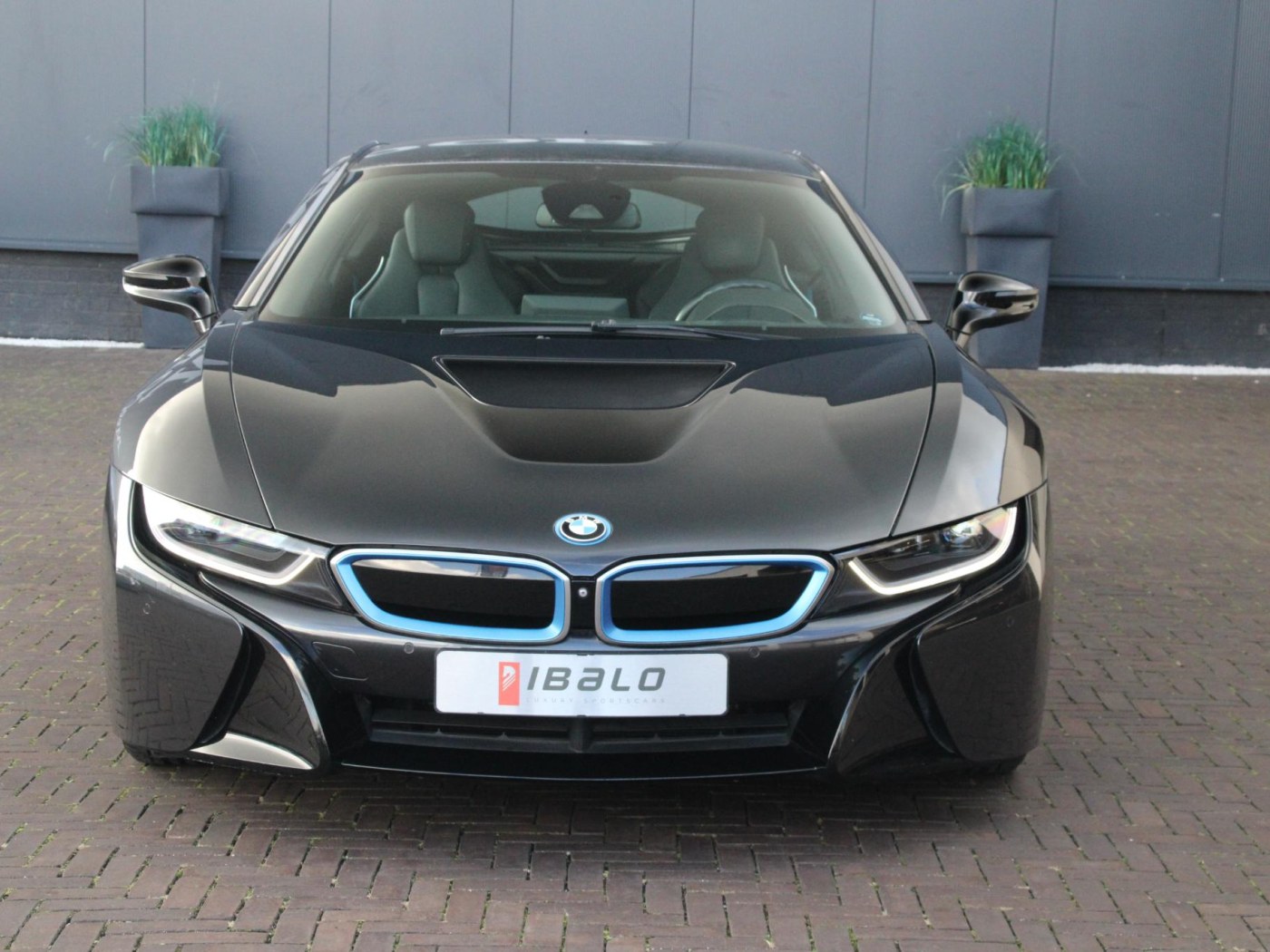 BMW i8 Pure Impulse — foto 18 van 56