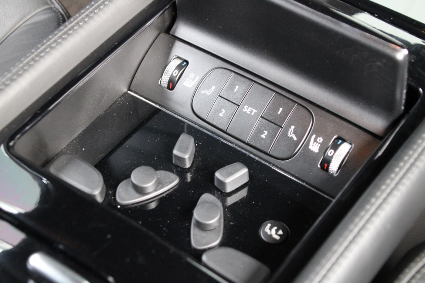 Bentley Continental Flying Spur W12 560pk — foto 11 van 44