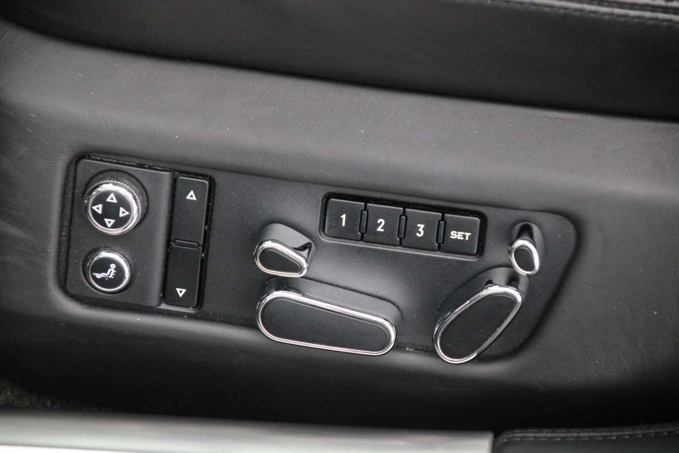 Bentley Continental Flying Spur W12 560pk — foto 16 van 44