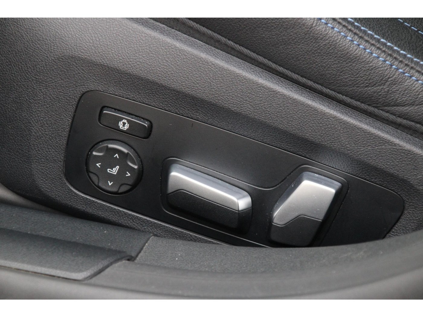 BMW 4-serie Gran Coupé 420i M-Sport Pro | M-stoelen | Schuifdak | Trekhaak | — foto 13 van 41