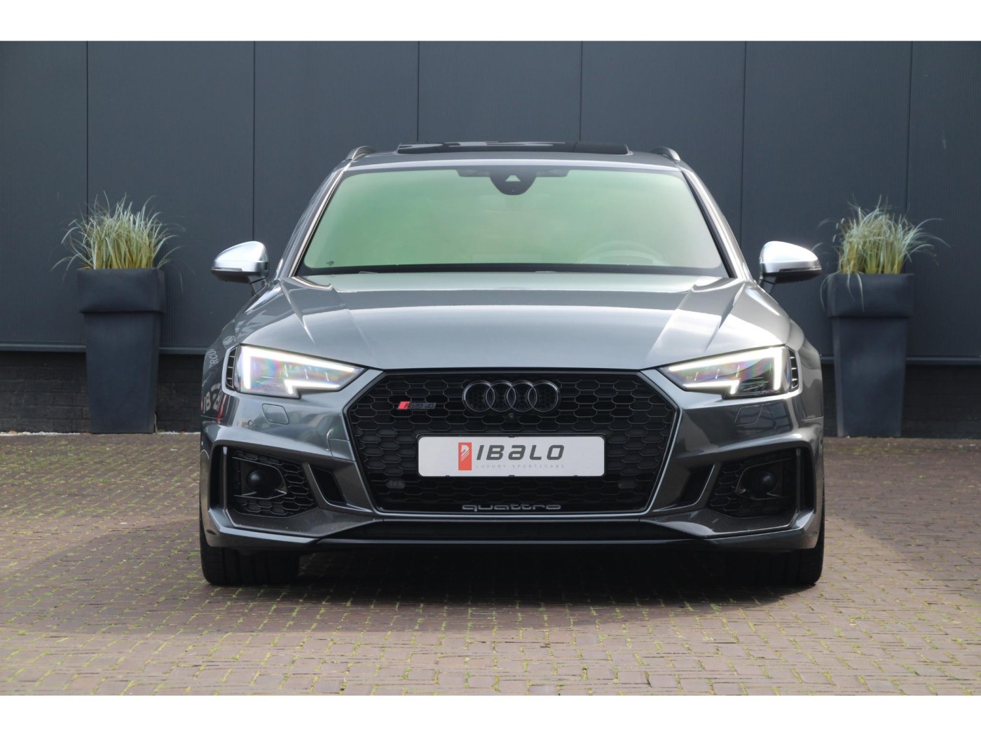 Audi RS4 Avant 2.9 TFSI quattro — foto 12 van 67