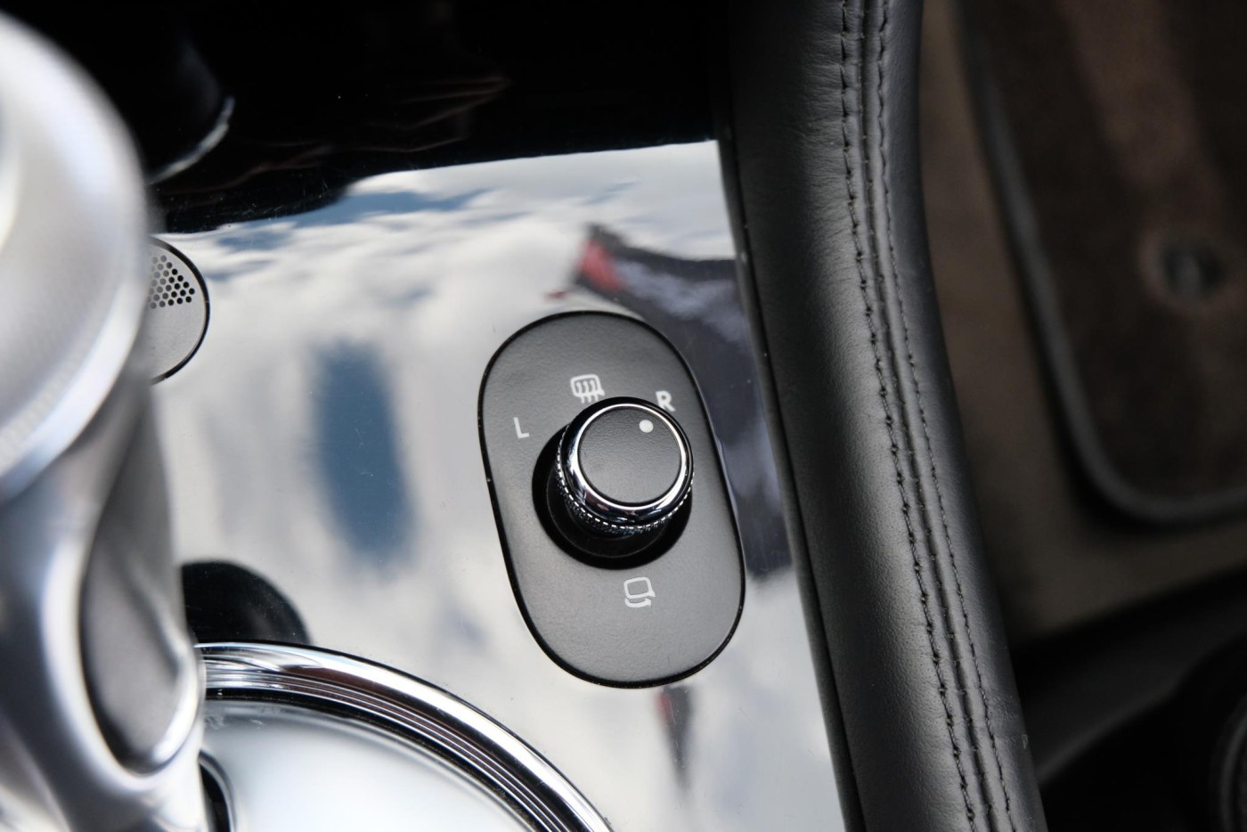 Bentley Continental Flying Spur W12 560pk — foto 32 van 44