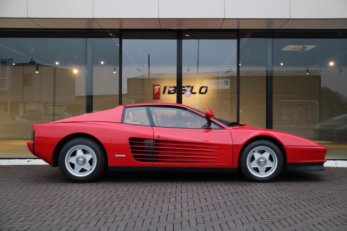 Ferrari Testarossa — foto 7 van 29