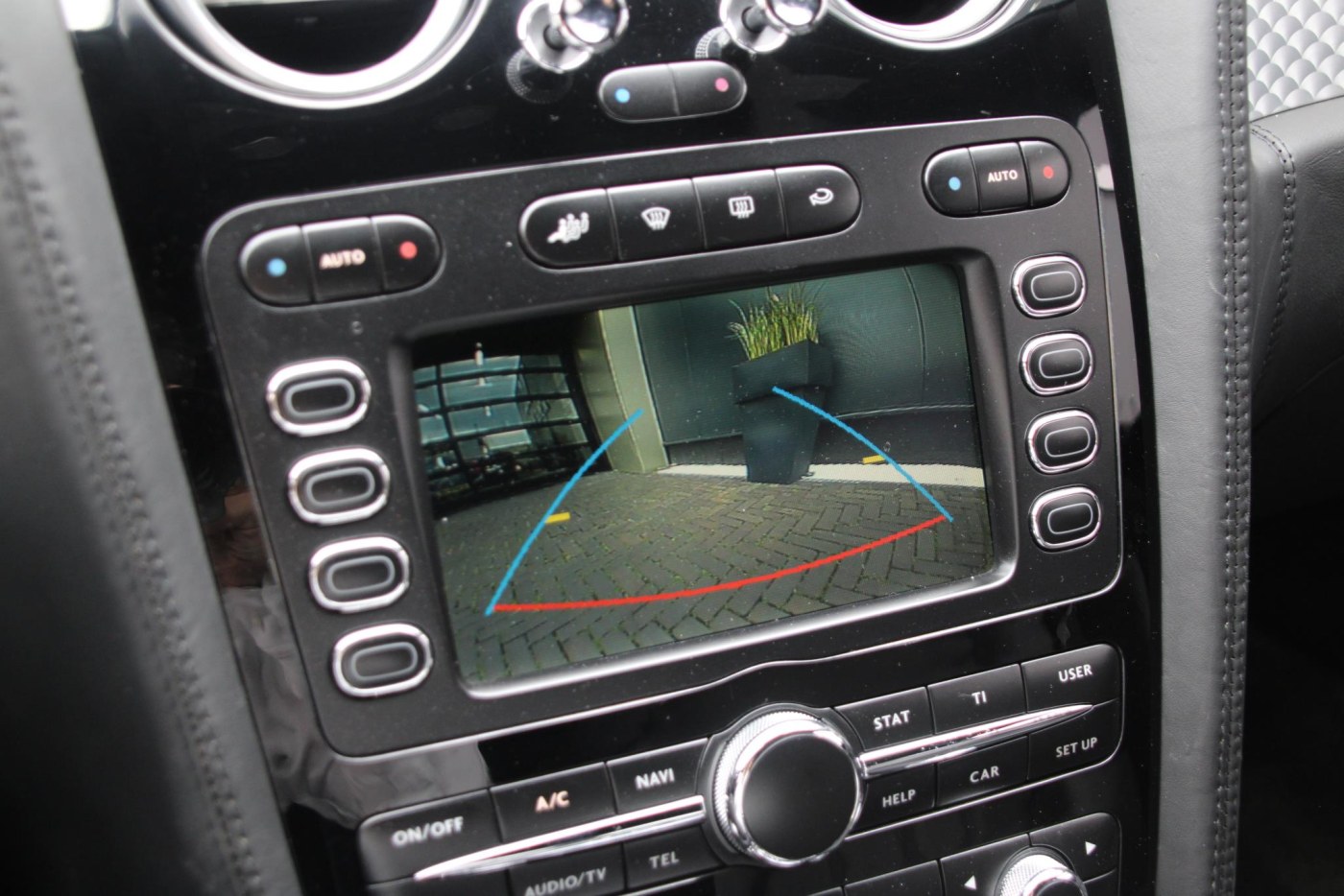 Bentley Continental Flying Spur W12 560pk — foto 21 van 44