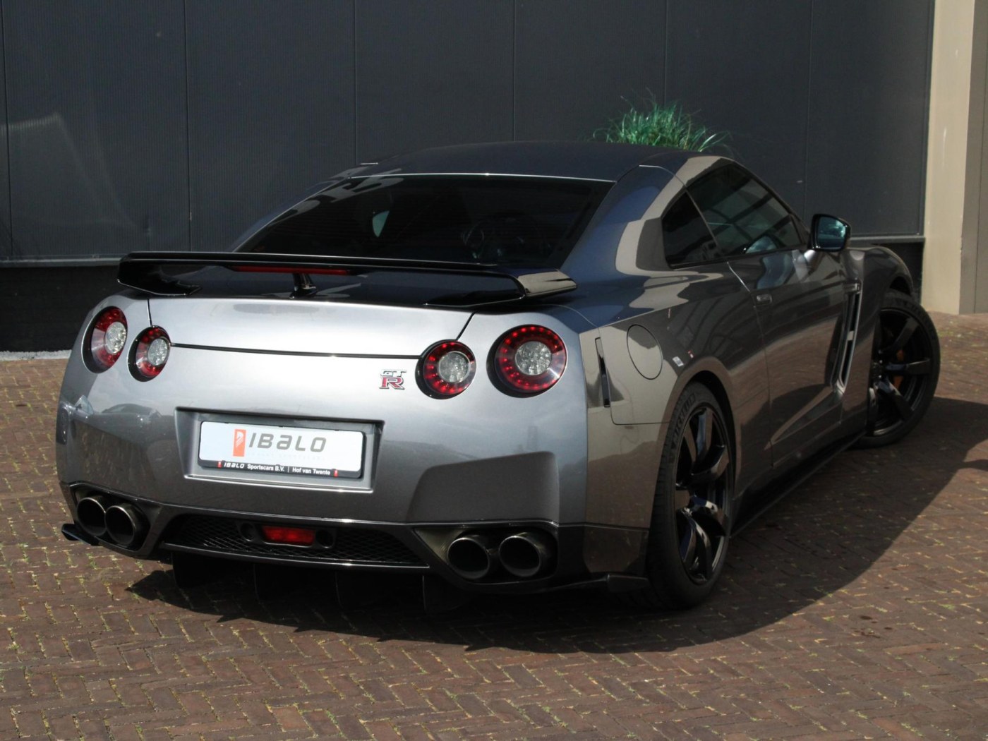 Nissan GT-R 3.8 V6 Premium — foto 10 van 55